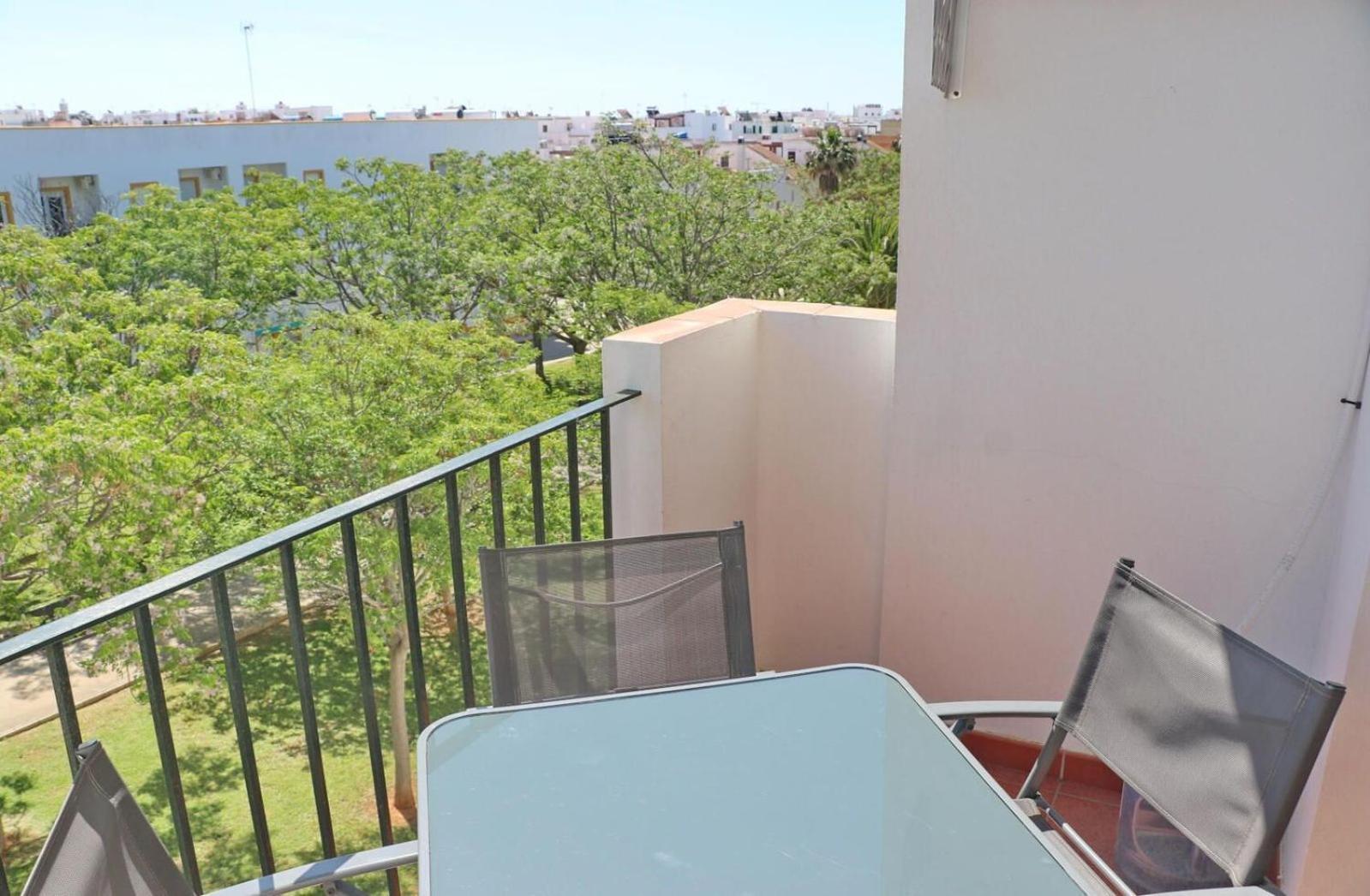 קוניל דה לה פרונטרה Apartamento Vistas Al Parque מראה חיצוני תמונה
