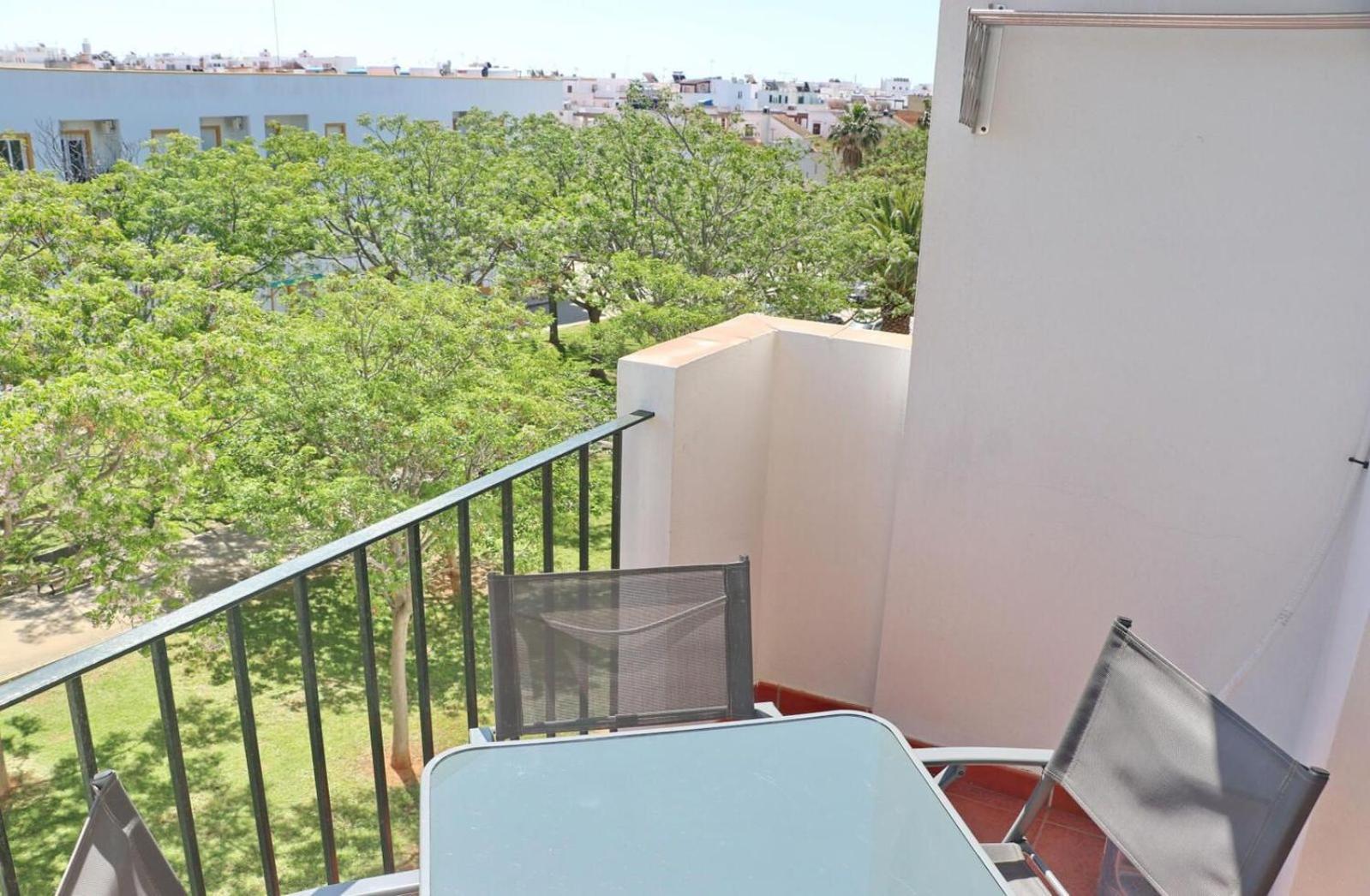 קוניל דה לה פרונטרה Apartamento Vistas Al Parque מראה חיצוני תמונה
